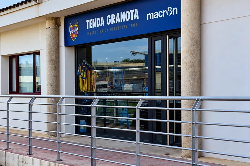 Entrance to the official Levante UD shop